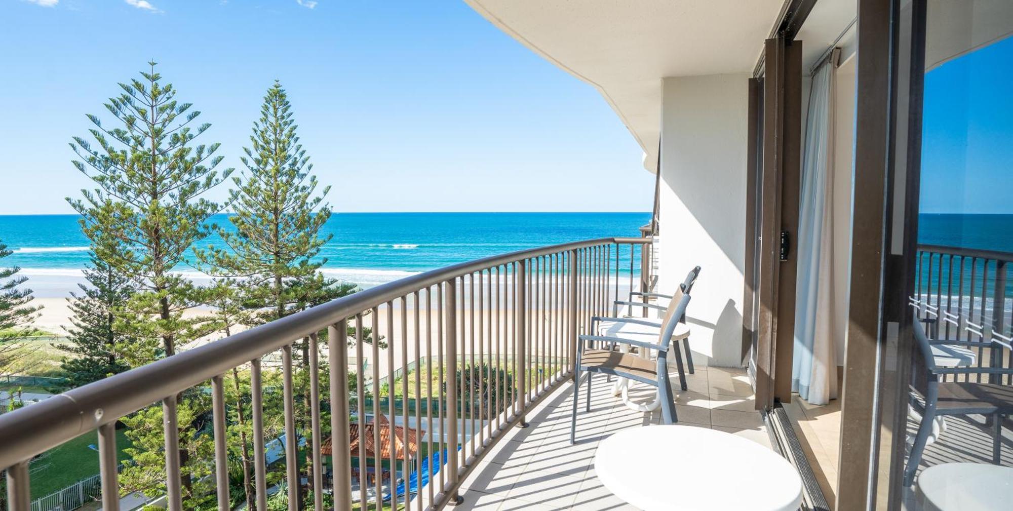 Surfers Aquarius On The Beach Aparthotel Gold Coast Exterior photo