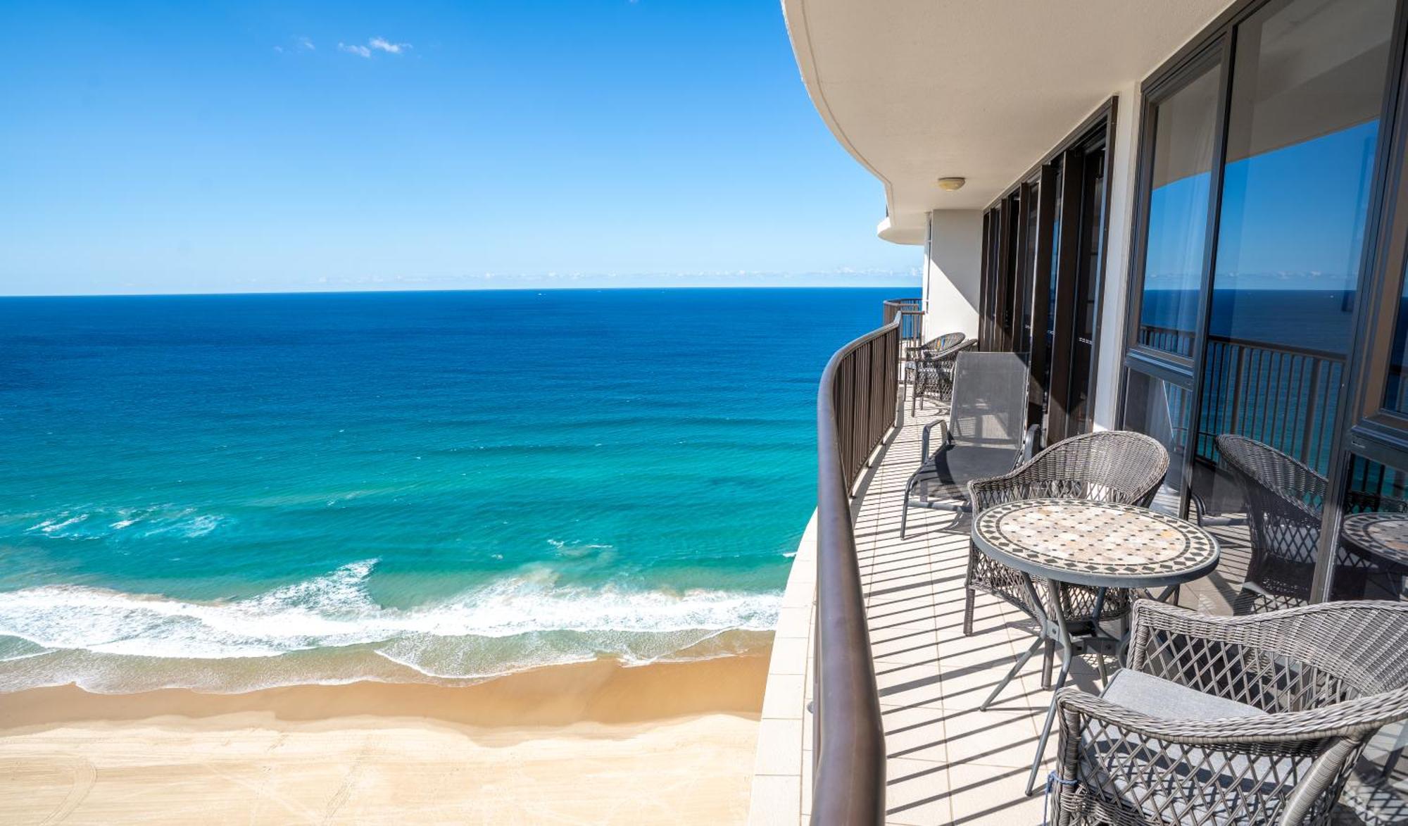 Surfers Aquarius On The Beach Gold Coast Exterior photo