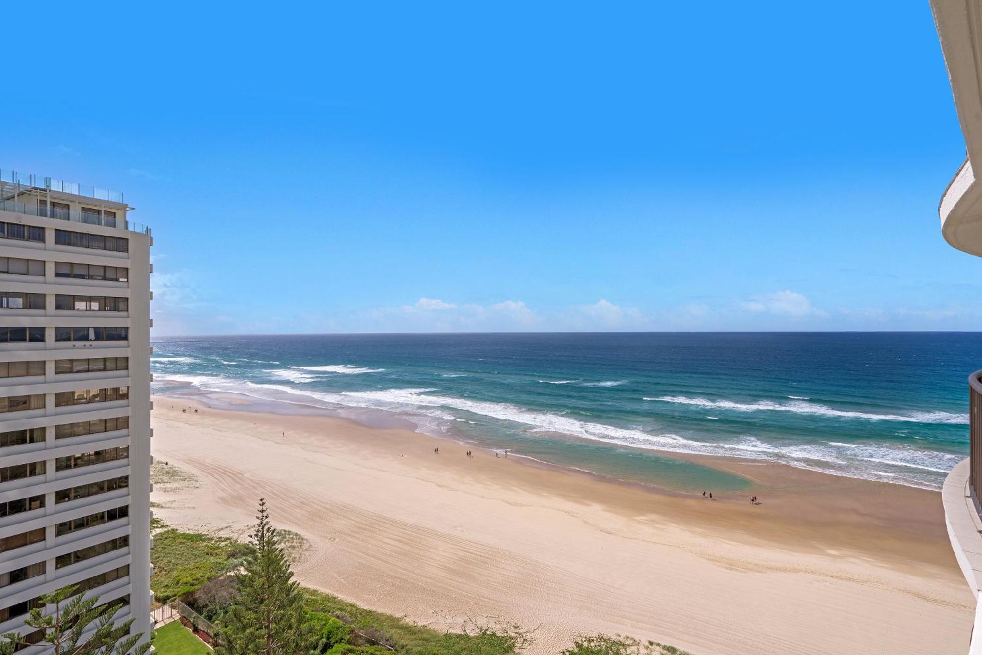 Surfers Aquarius On The Beach Aparthotel Gold Coast Exterior photo