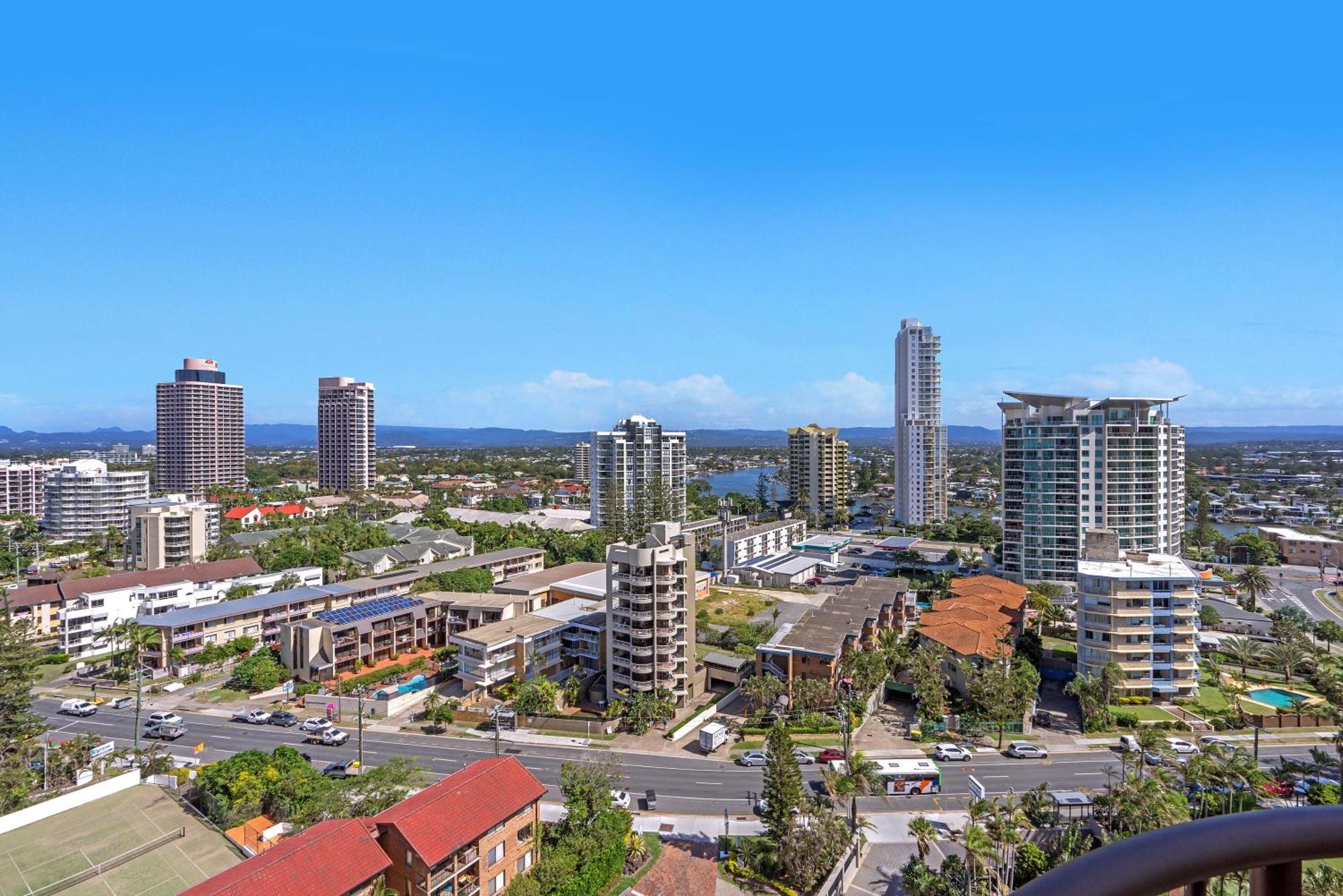 Surfers Aquarius On The Beach Gold Coast Exterior photo