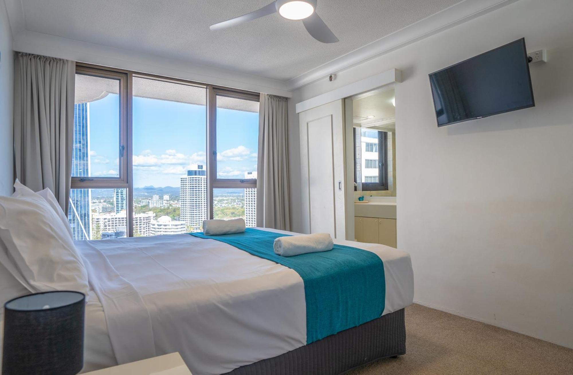 Surfers Aquarius On The Beach Gold Coast Exterior photo