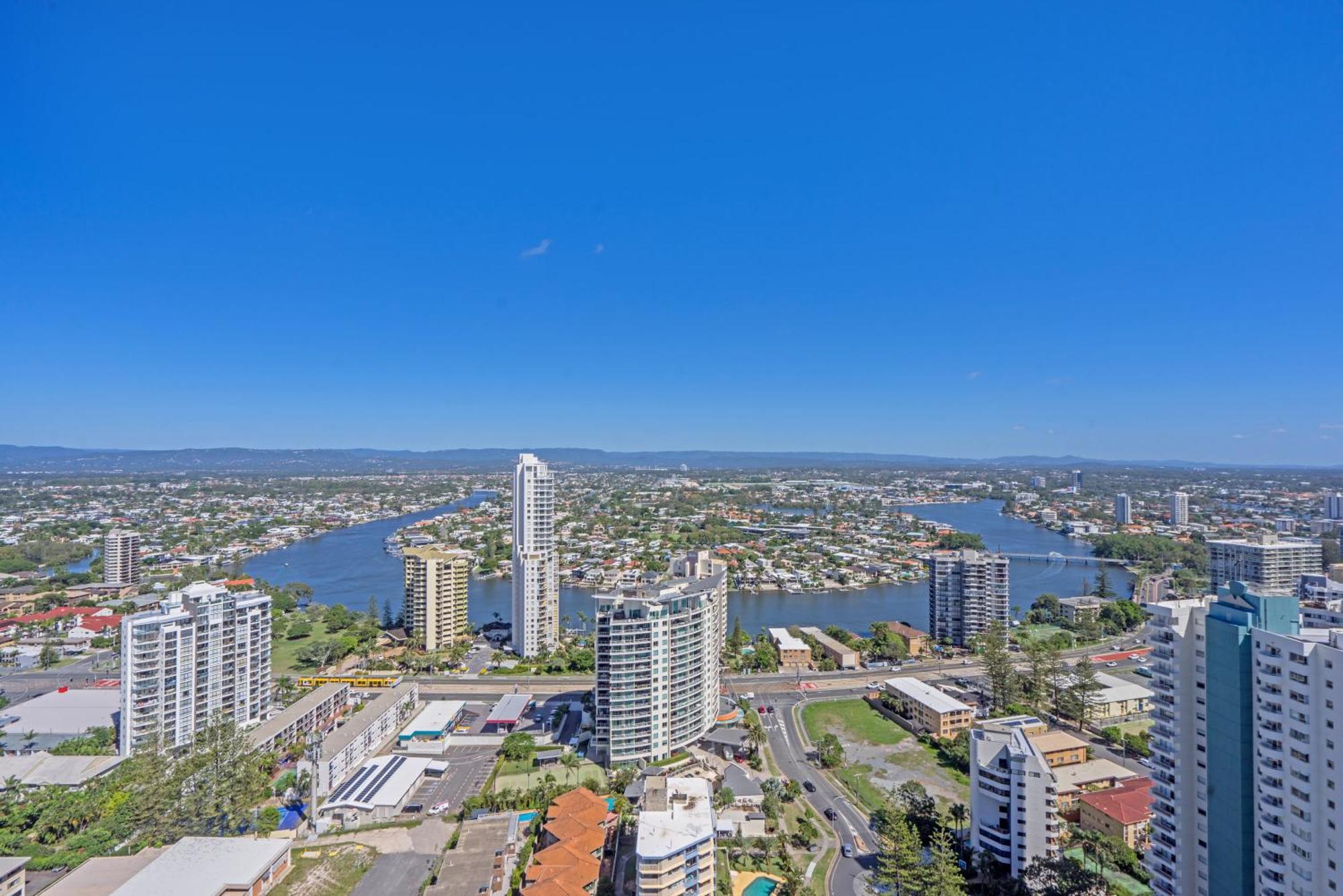 Surfers Aquarius On The Beach Aparthotel Gold Coast Exterior photo