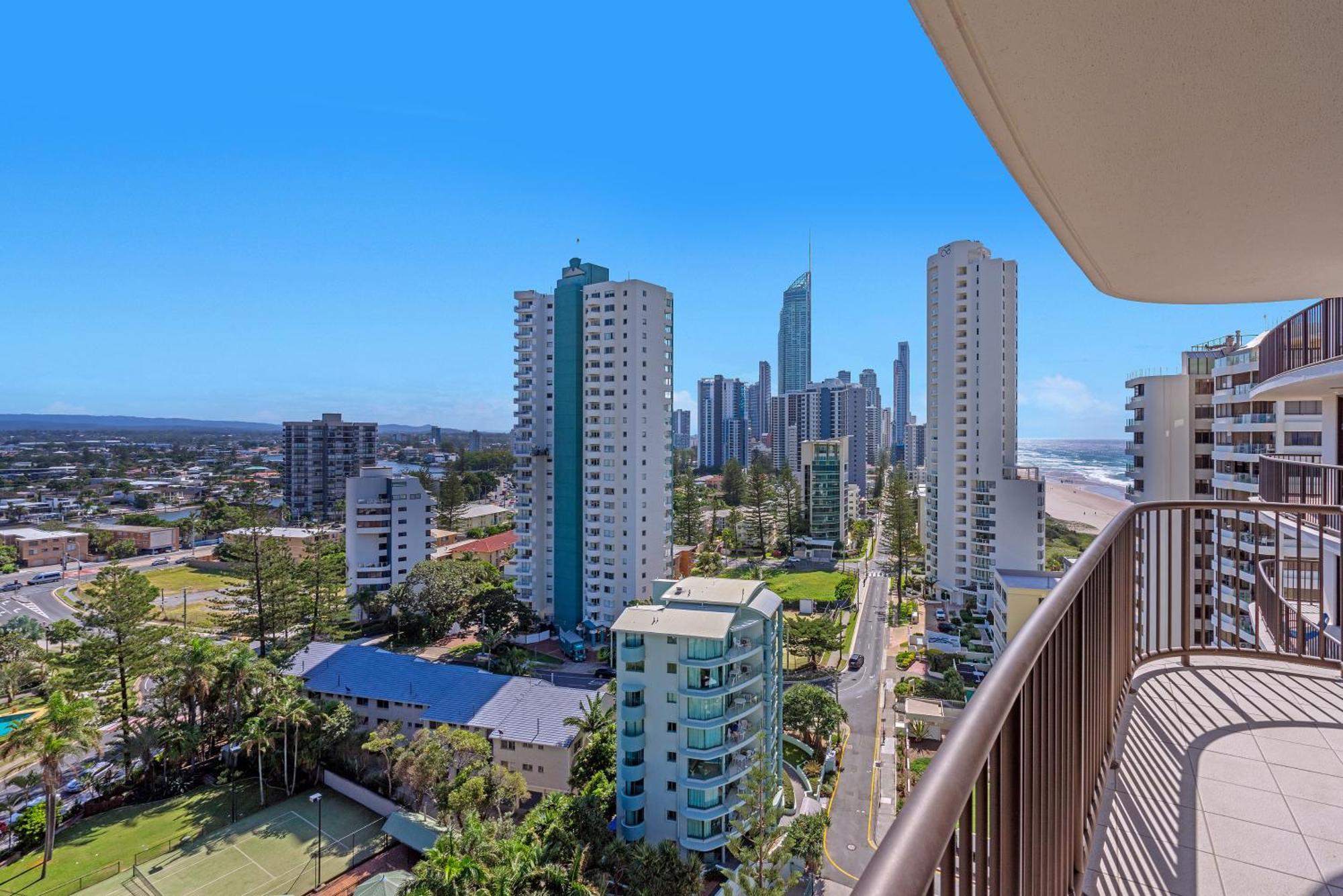 Surfers Aquarius On The Beach Aparthotel Gold Coast Exterior photo